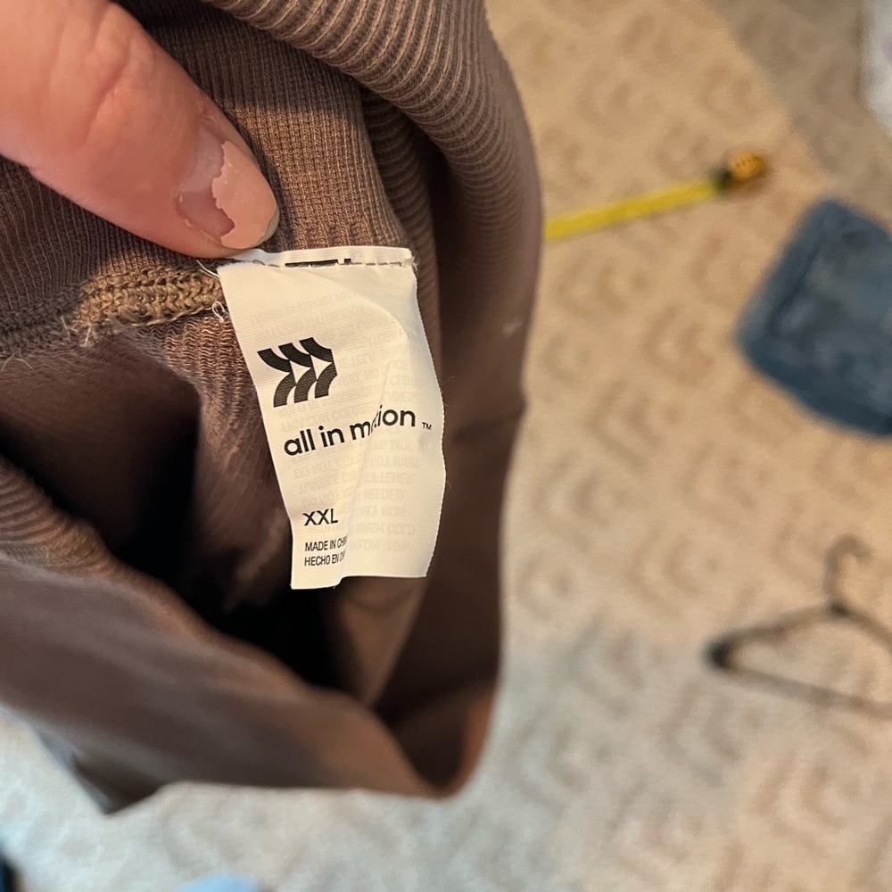 All in Motion Ribbed Legging - Picture 6 of 6